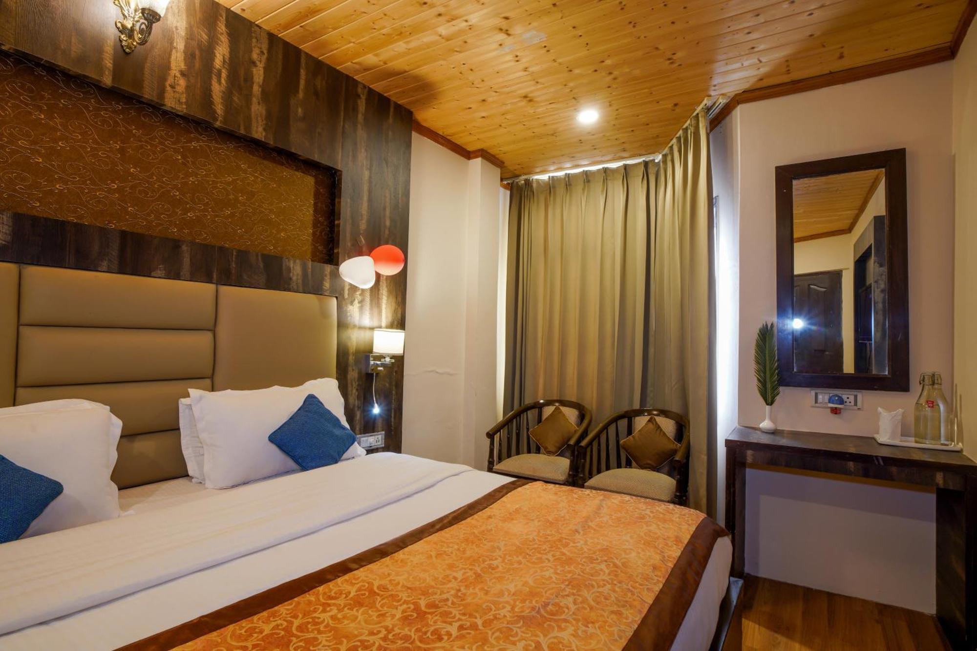 Vilasa Lall Ji Resort Dalhousie Bagian luar foto