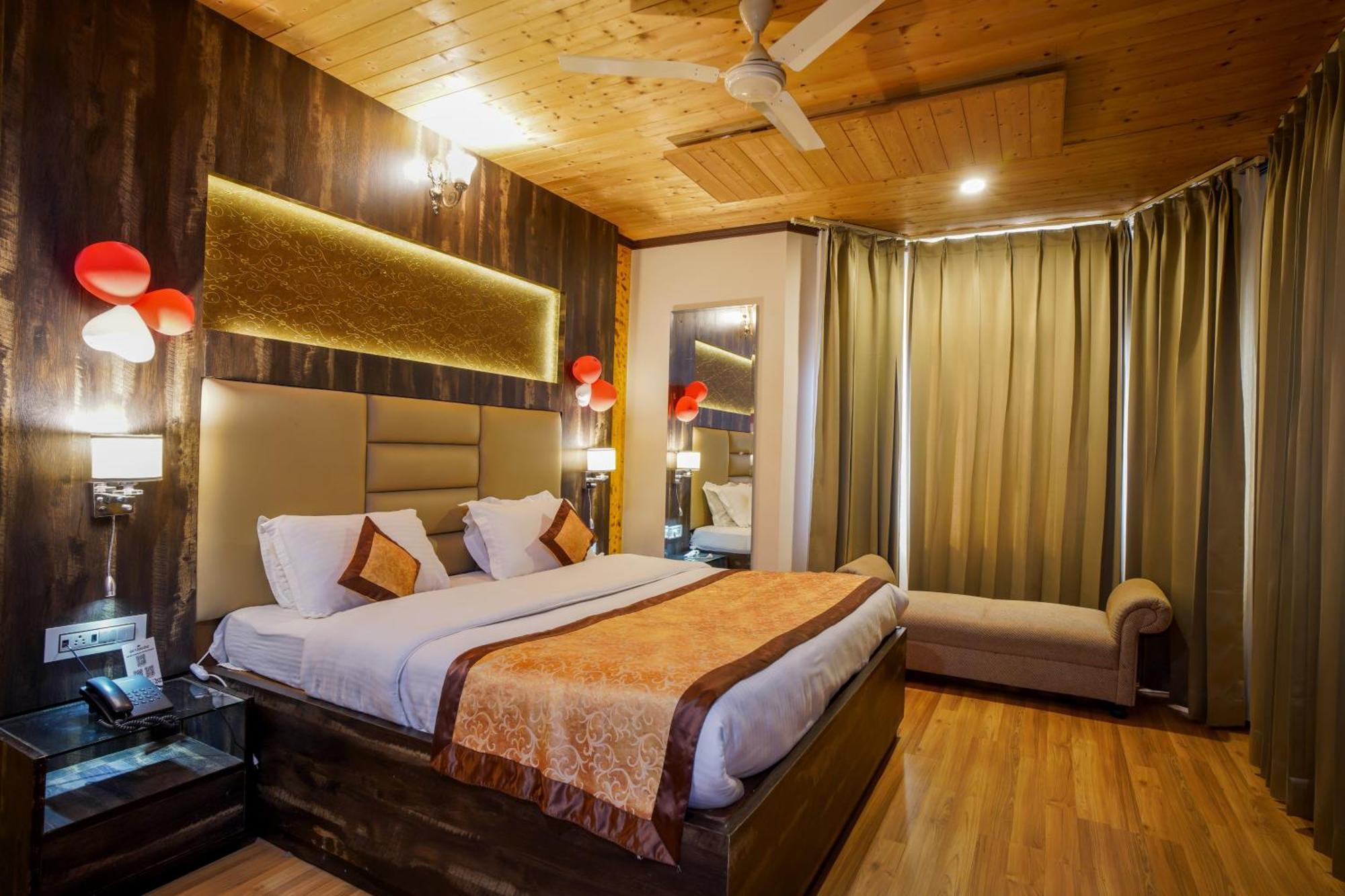 Vilasa Lall Ji Resort Dalhousie Bagian luar foto