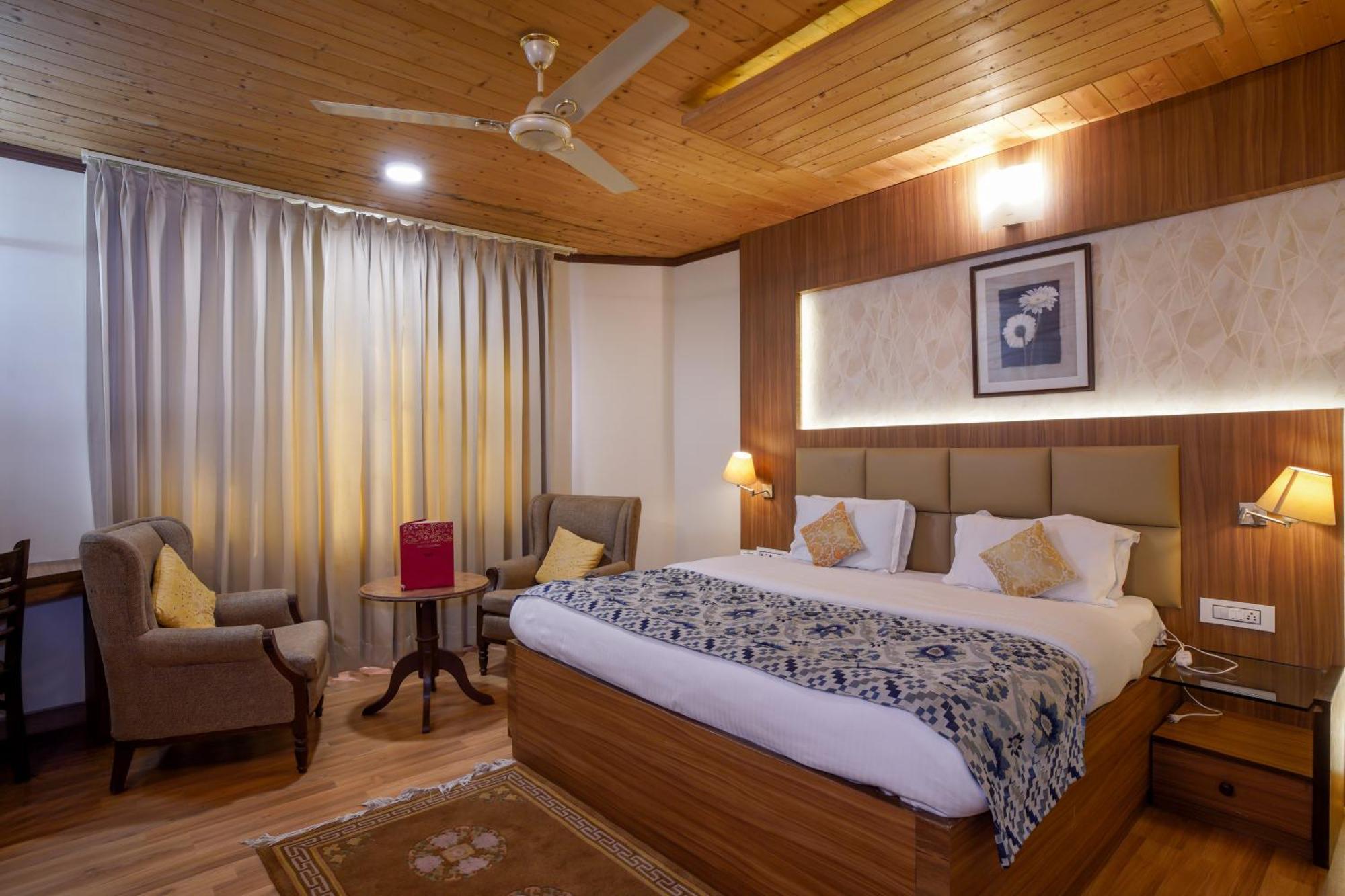 Vilasa Lall Ji Resort Dalhousie Bagian luar foto