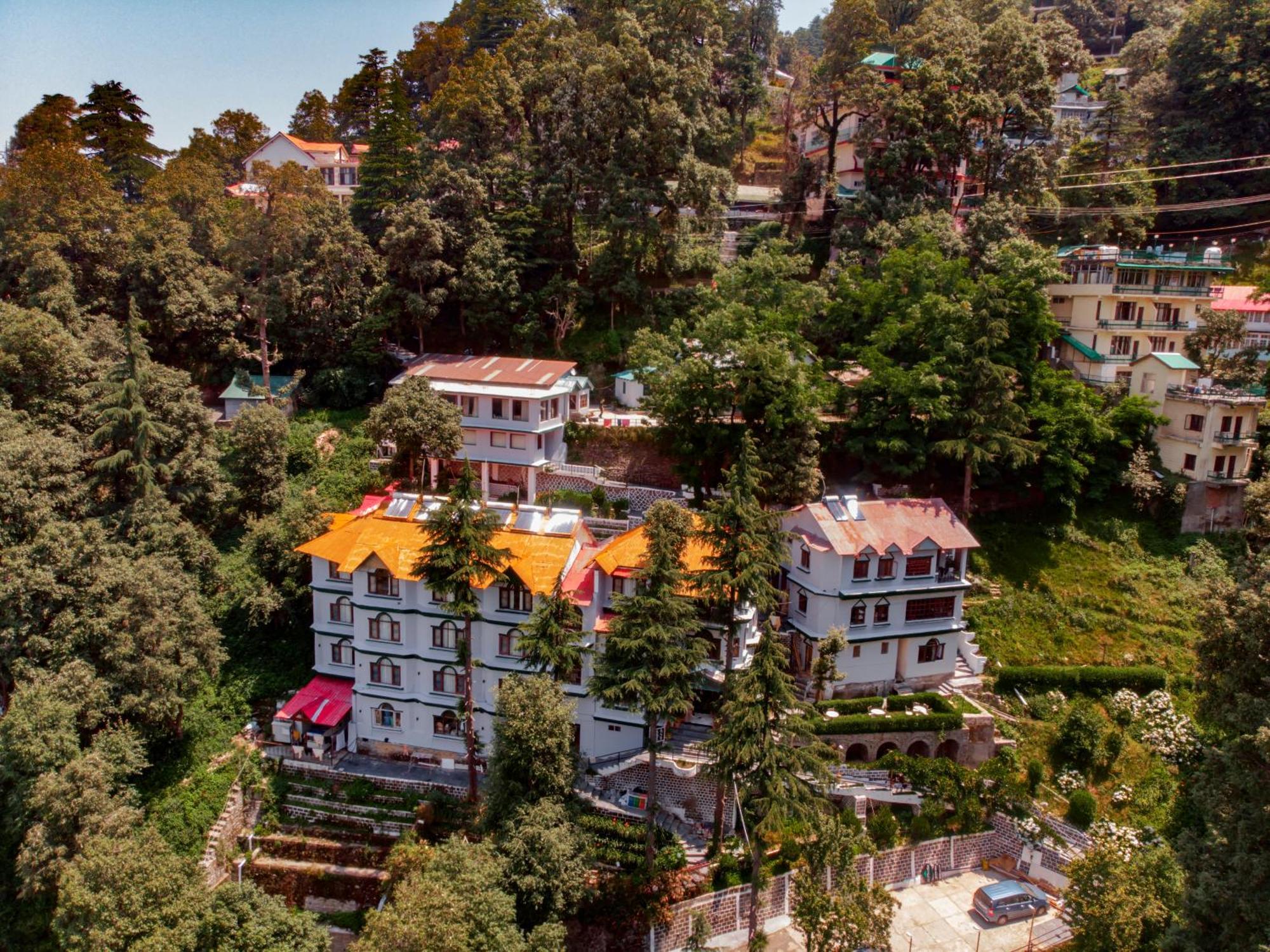 Vilasa Lall Ji Resort Dalhousie Bagian luar foto