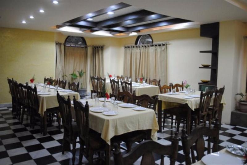 Vilasa Lall Ji Resort Dalhousie Bagian luar foto